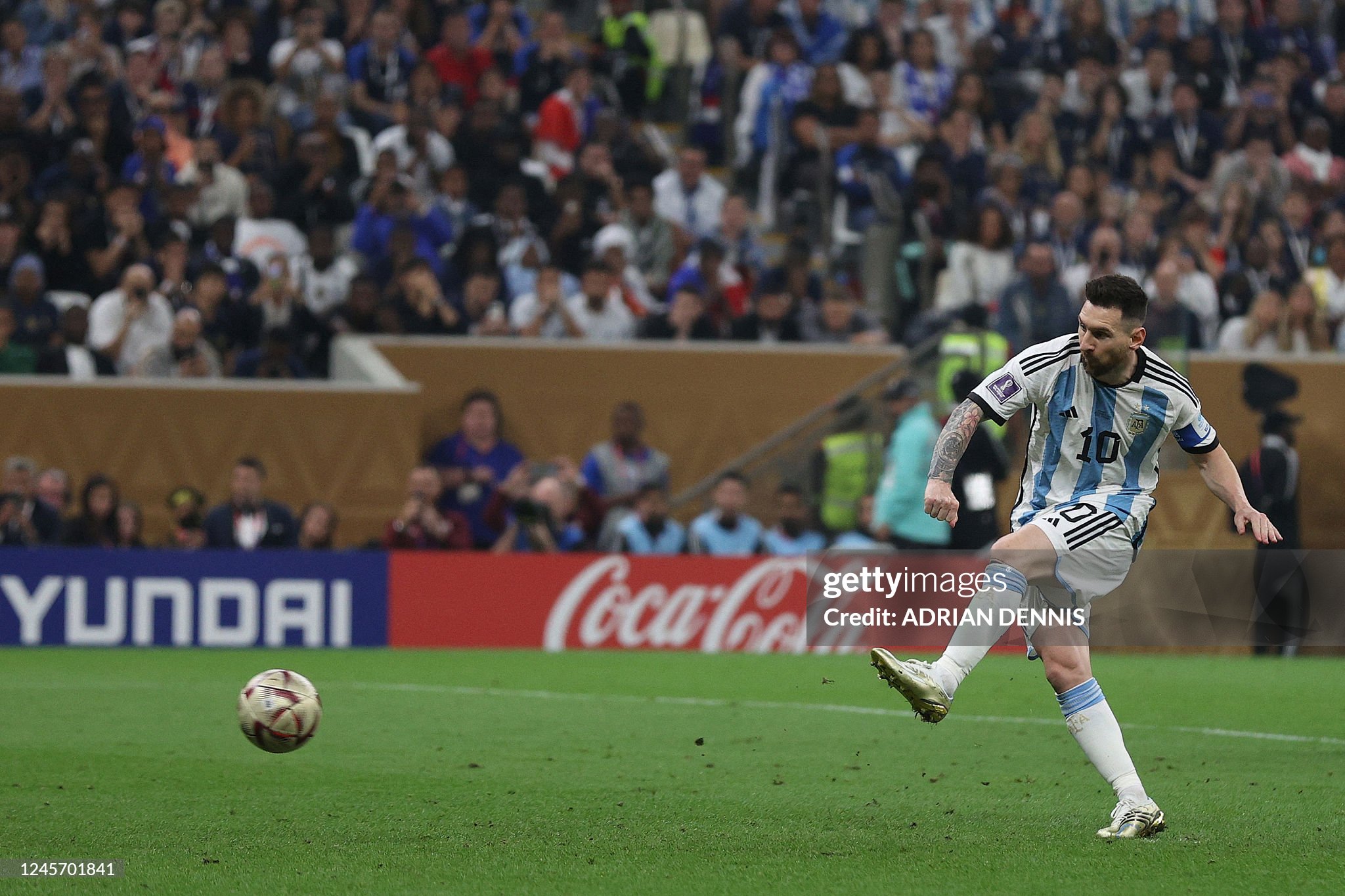 Messi goal celebration — Qatar 2022